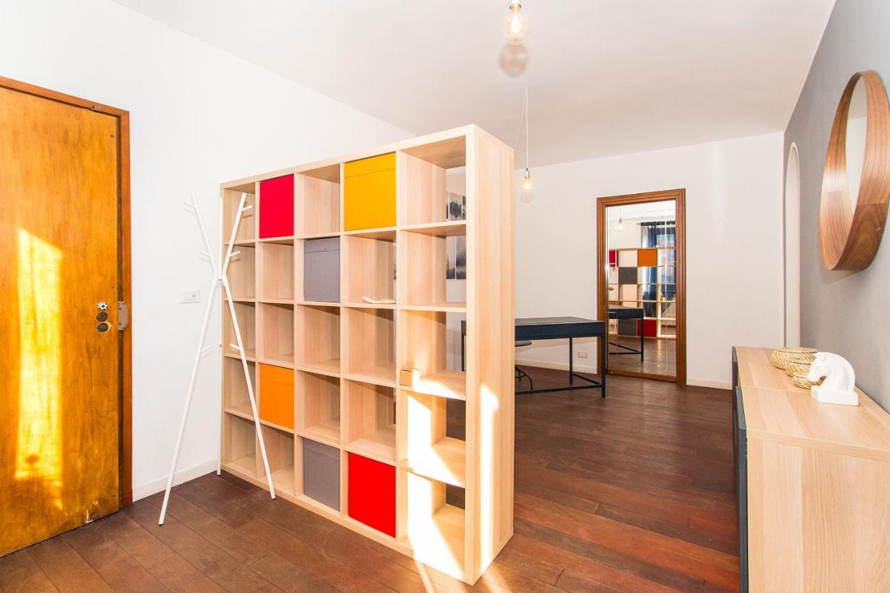 Colorful Statuto Square Design Apart Apartment Turin Ngoại thất bức ảnh