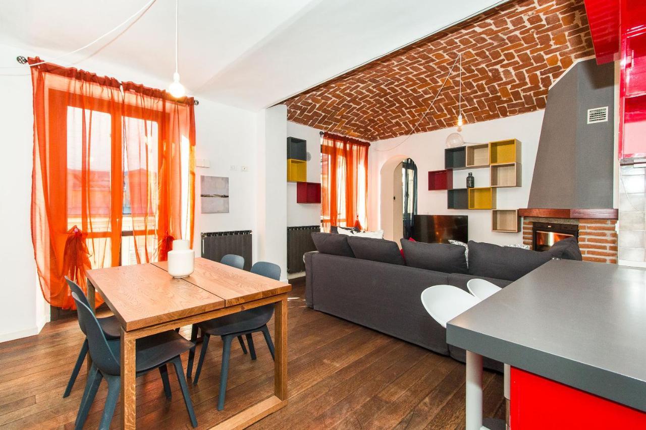 Colorful Statuto Square Design Apart Apartment Turin Ngoại thất bức ảnh