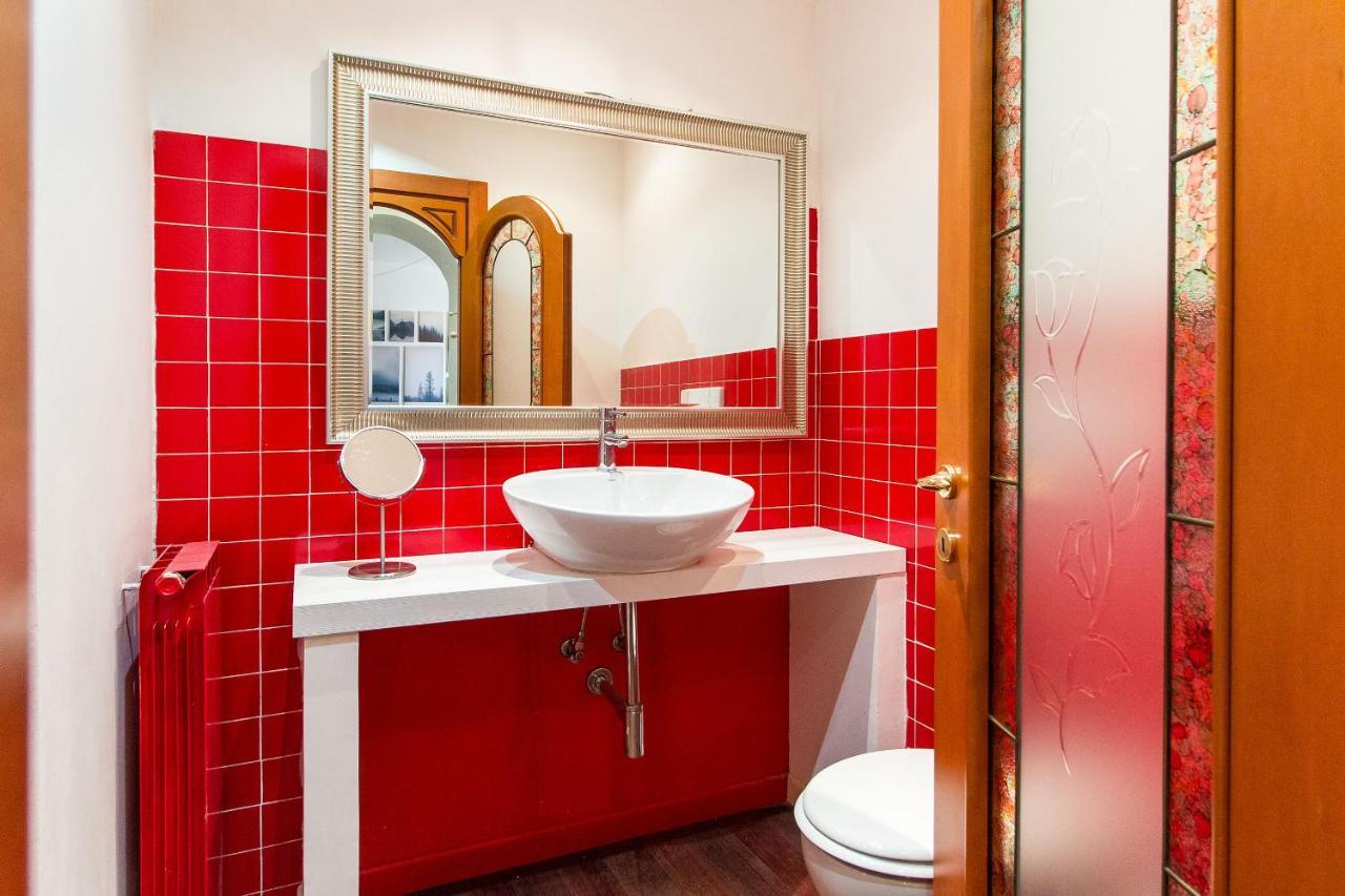 Colorful Statuto Square Design Apart Apartment Turin Ngoại thất bức ảnh