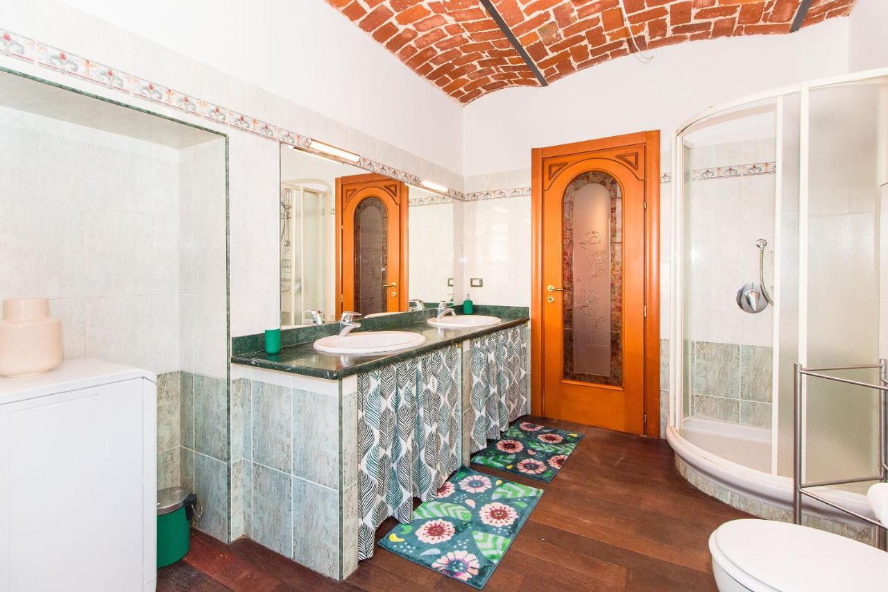Colorful Statuto Square Design Apart Apartment Turin Ngoại thất bức ảnh