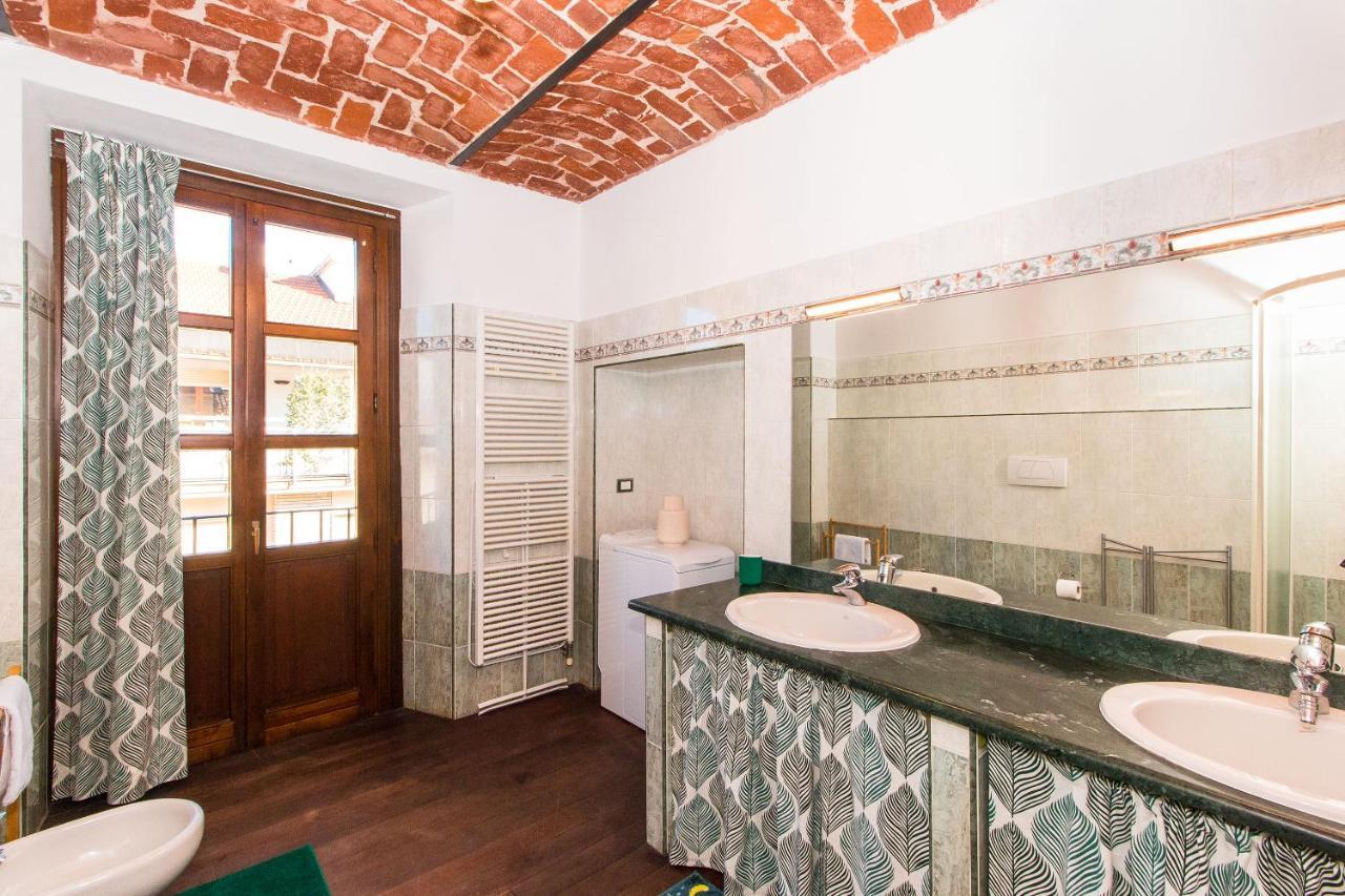 Colorful Statuto Square Design Apart Apartment Turin Ngoại thất bức ảnh
