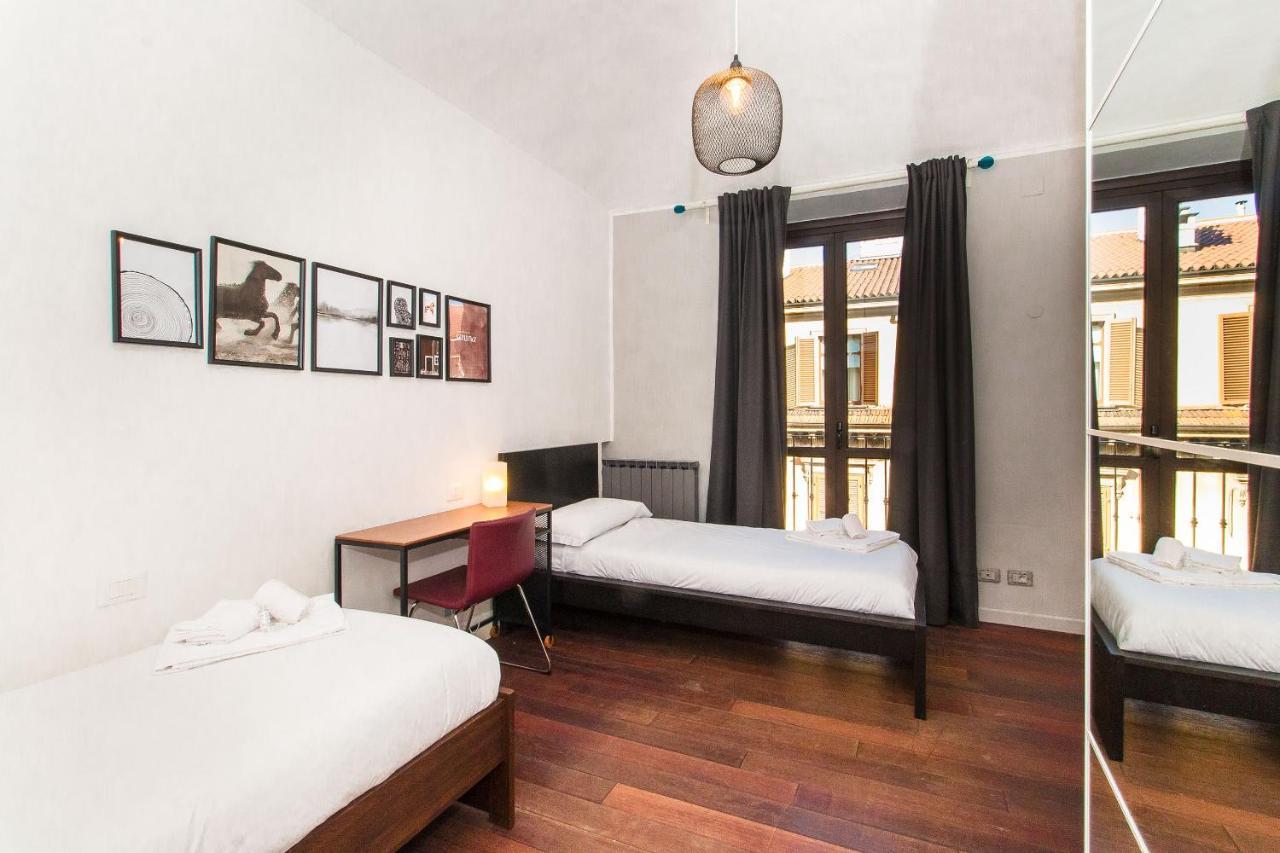 Colorful Statuto Square Design Apart Apartment Turin Ngoại thất bức ảnh
